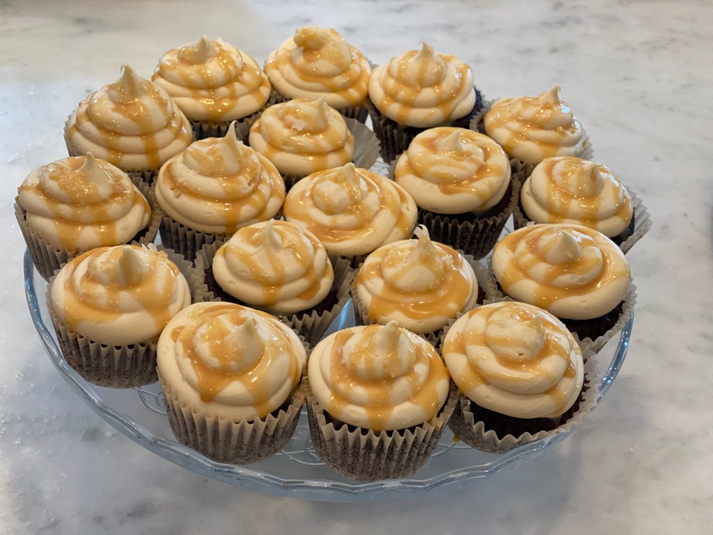 Salted Dulce de Leche&nbsp;Cupcakes